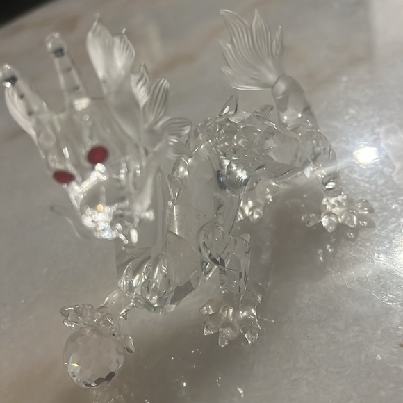 Austrian Crystal
Swarovski Collectors Society 1997 Annual
Edition.
THE Dragon - Picture 6 of 6